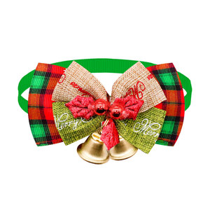 Kingtale Colliers de Noël pour chat Breakaway avec nœud élégant Collier de <span class=keywords><strong>chaton</strong></span> de Noël à carreaux rouges et verts avec cloche <span class=keywords><strong>Noeud</strong></span> <span class=keywords><strong>papillon</strong></span> amovible - Product Image 2