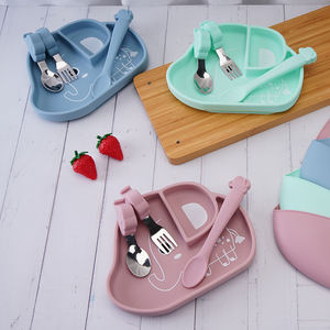 Plaques ODM et OEM Plaque d'aspiration <span class=keywords><strong>en</strong></span> silicone sans BPA Plaque divisée pour bébé avec bol d'aspiration fort antidérapant - Product Image 3