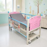 Lit médical pédiatrique manuel à double manivelle, anti-chute, mobile, pour enfants, personnalisable, pour hôpital et soins à domicile