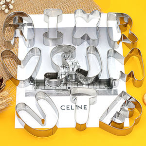 <span class=keywords><strong>Grand</strong></span> 3 pouces 26 pièces en acier inoxydable Alphabet <span class=keywords><strong>lettre</strong></span> formes <span class=keywords><strong>emporte</strong></span>-<span class=keywords><strong>pièce</strong></span> gâteau Biscuit moule Cutter ensemble Fondant décoration - Product Image 5