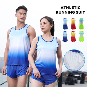 Corre con confianza en este traje de correr de poliéster de secado rápido completo con forro de secado rápido disponible como conjunto de dos piezas - Product Image 4