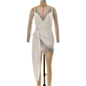 Vestido de tirantes con cuello en V, encaje irregular y espalda descubierta para mujer, de poliéster de color liso, estilo casual. - Product Image 5