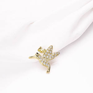 Joyería al por mayor colgante de Colibri 14K chapado en oro de moda mujeres blanco zirconia pájaro piedra preciosa colibrí encanto colgante - Product Image 5