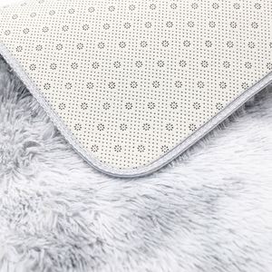 Tapis en fourrure Shaggy antidérapant en polyester 100% certifié CE Tapis en laine blanche douce et floue avec motif abstrait Tapis de salon Tie Dye au dos - Product Image 4