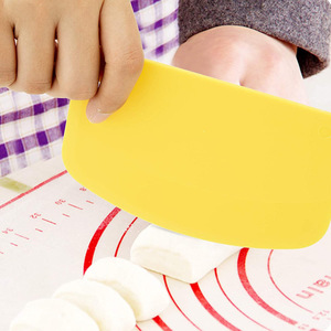 Nhựa linh hoạt bát <span class=keywords><strong>scraper</strong></span> bột Cutter cho nướng bánh bột <span class=keywords><strong>scraper</strong></span> băng ghế dự bị <span class=keywords><strong>scraper</strong></span> cho nướng bánh PE - Product Image 2