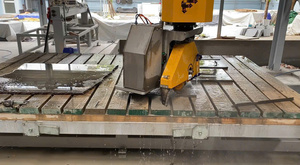 OEM ODM CNC Bridge <b>Stone</b> <b>Cutting</b> <b>Machine</b> for Marble and Granite Slabs 85 Degree <b>Cutting</b> Saw with Table - Product Image 6