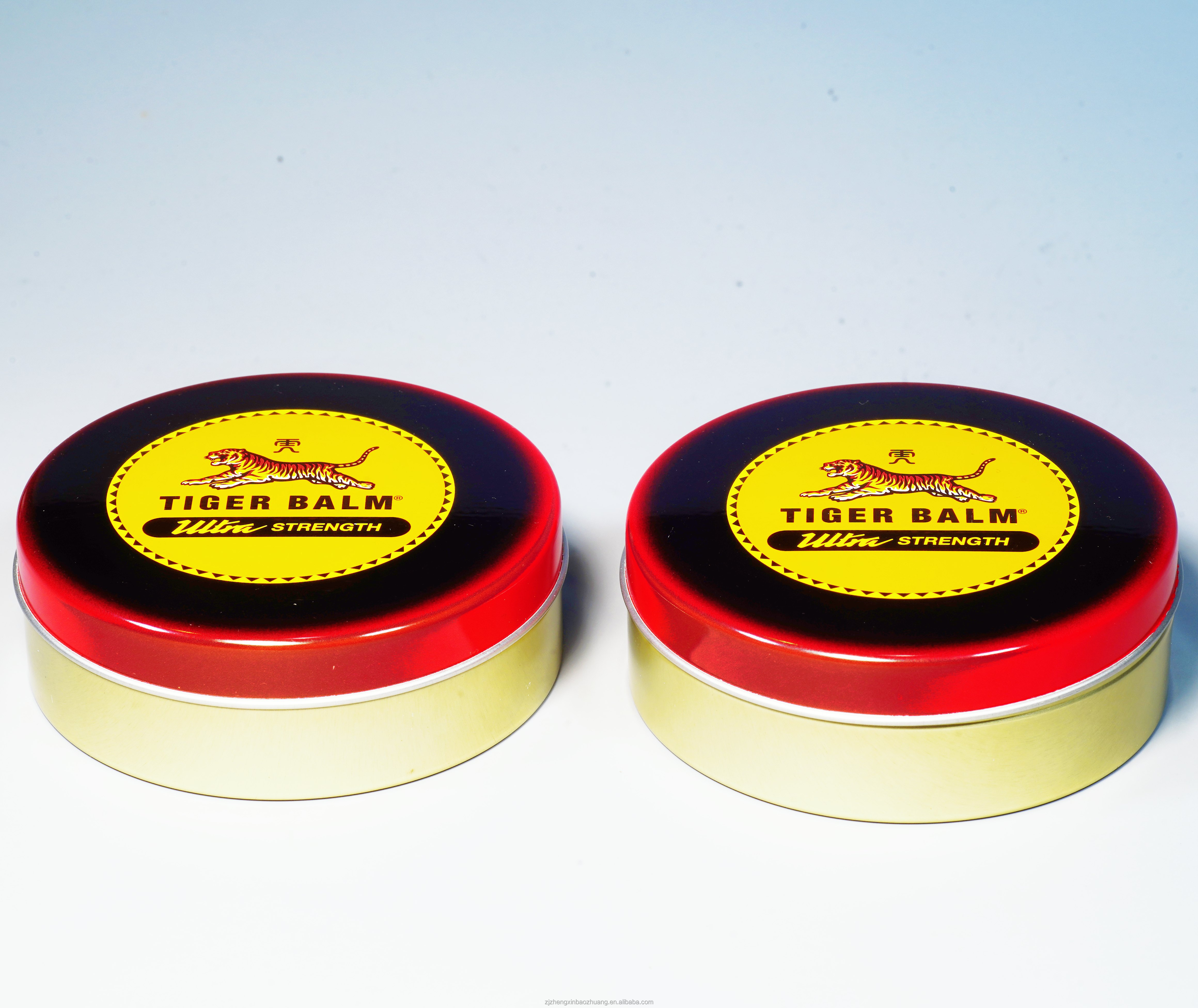 OEM Factory Tinplate Packaging with Screw Cap for Medicinal Balm & Herbal Ointment