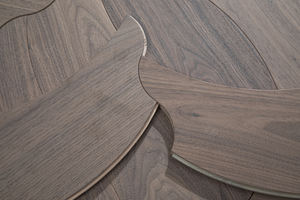 Tablas <span class=keywords><strong>de</strong></span> Parqué <span class=keywords><strong>de</strong></span> Roble con Acabado Cepillado, <span class=keywords><strong>Madera</strong></span> <span class=keywords><strong>de</strong></span> Ingeniería Europea Moderna con Sistema <span class=keywords><strong>de</strong></span> Clic para Almacén, Villa, Sala <span class=keywords><strong>de</strong></span> Estar y Cocina - Product Image 3