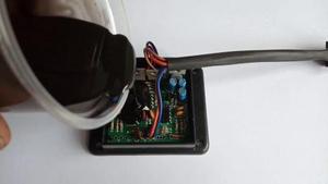 <span class=keywords><strong>Silicone</strong></span> d'isolation imperméable résistant aux hautes températures et non corrosif, durcissant à température ambiante, pour composé de scellement de circuits imprimés LED - Product Image 2