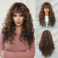 Pelucas de Cabello Sintético Largo y Rizado de 22 Pulgadas, Color Marrón Oscuro con Reflejos Rubio Caramelo, con Flequillo, Resistentes al Calor, Fibra Natural Mate