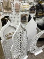Grande Arche de Mosquée Islamique en Bois et Décoration Lune Croissante Autoportante pour Fond de Fête du Ramadan et de l'Aïd