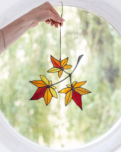 メープルリーフステンドグラスサンキャッチャー-カナダの日のシンボル、女性と女の子のための秋の家の装飾 - Product Image 5