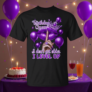 Camiseta retro morada de cumpleaños con diseño de Reina, no envejeces, subes de nivel, talla unisex para adultos - Product Image 3