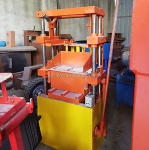 Máquina para Hacer Bloques de Cemento Pequeños y Mini, Diseño de Molde Gratuito, la Más Económica, para <span class=keywords><strong>Ganar</strong></span> <span class=keywords><strong>Dinero</strong></span> - Product Image 3