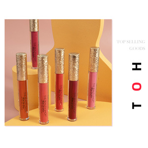 Brillo Labial Vegano Brillante de 7.5ml, Larga Duración, Resistente al Agua, Alta Pigmentación, con Tapa Dorada, Venta al Por Mayor de Fábrica para Tiendas de Belleza - Product Image 5