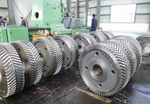 عجلة تروس متعرجة مخصصة من الصلب لنقل الحركة ذات قطر كبير - Product Image 6