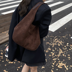 2025 automne hiver nouveau sac fourre-tout givré de Style coréen tout match sac à main pour femmes ouvert sous les bras sac à bandoulière - Product Image 6