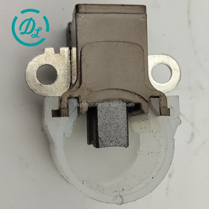 ชุดแปรงถ่านไดชาร์จ EexcavaStart รุ่น 15881-64311 16652-64311 สำหรับรถแทรกเตอร์ รุ่นเปลี่ยนทดแทนโดยตรง - Product Image 5