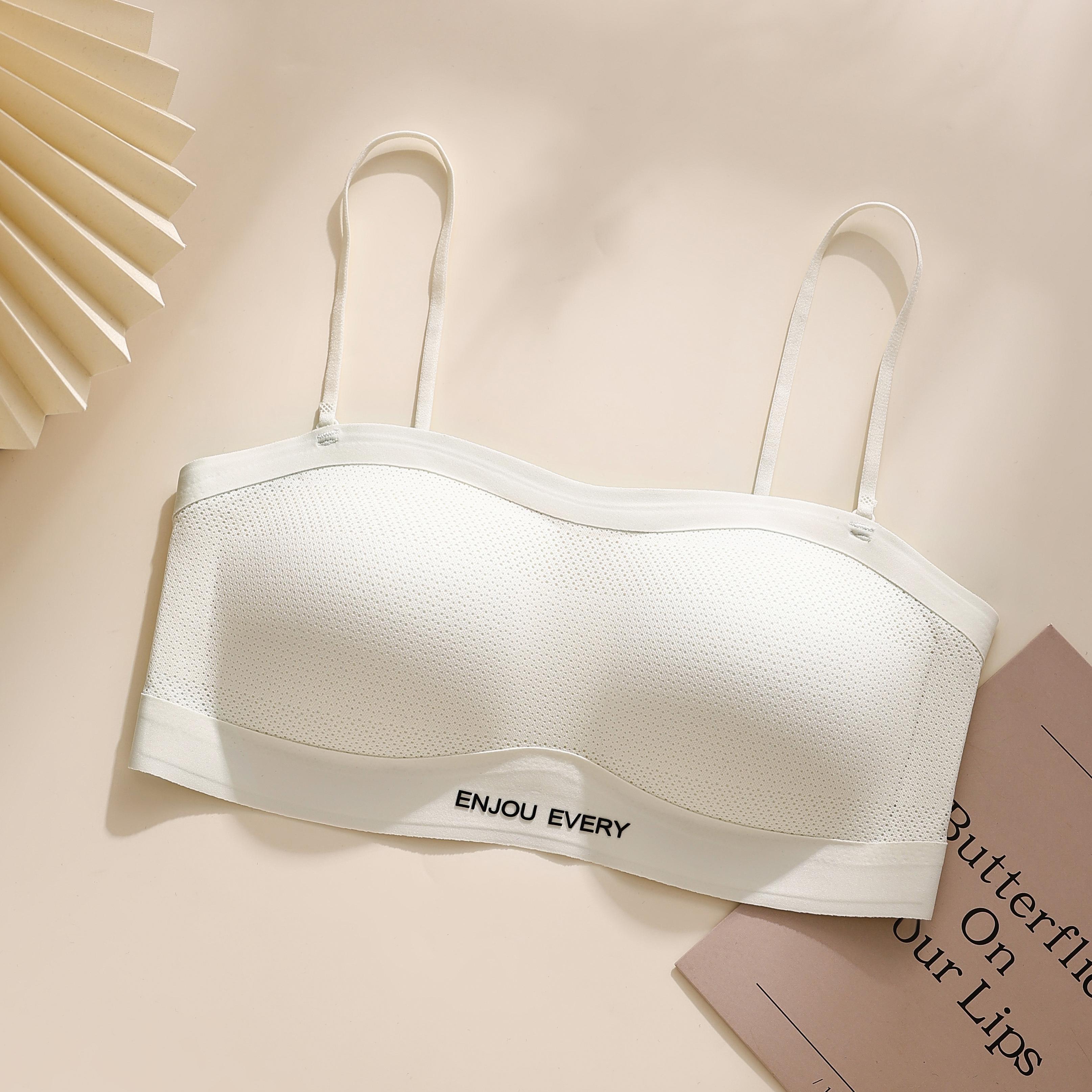 สีขาวน้ำนม