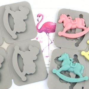 Moule en silicone en forme de cheval en plâtre pour loisirs créatifs, fabrication artisanale, outil de cuisson, bougie, savon, résine, OEM/ODM - Product Image 1