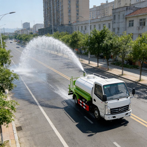 Autocisterna Dongfeng 4X2 4CBM con Cannone Nebulizzatore, Motore Euro 5, per Controllo Polvere, Lavaggio Stradale, Raffreddamento Spazi Verdi, Robusta e Pratica, Direttamente dalla Fabbrica - Product Image 1