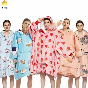 Ace Hooded Hoodie Blanket Sports Custom Giant Pocket Design Oodie Oversized Ultra Soft Flannel Paired Warm Sherpa Fleece Women