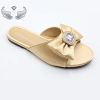 Chaussures pour femmes en gros : Pantoufles plates pour femmes, sandales de luxe pour l'extérieur, sandales décontractées pour femmes, vente en gros