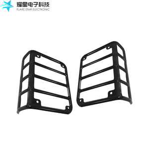 Protector de Luz Trasera Electrónico Flare Star de Acero Negro para Toyota JK 07-17 - Product Image 1