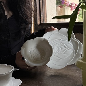Wholesale Exquisite Rose Petals Ceramic Coffee and Tea Saucer Set <b>Dinnerware</b> for Home Use - Product Image 4