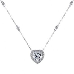 Collier pendentif en forme de cœur en argent rhodié S925 DYLAM Classy avec chaîne à maillons et zircon cubique 5A pour femmes, bijoux de mode raffinés - Product Image 1