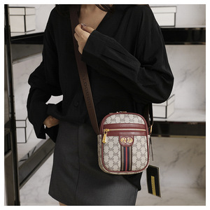 <span class=keywords><strong>2025</strong></span> túi nữ in hình Retro chất lượng cao mới bán chạy Túi đeo chéo đeo vai rộng - Product Image 6