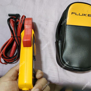 Pinza Amperimétrica Digital Fluke 317 True RMS 400A/600A, en Buen Estado de Segunda Mano - Product Image 3
