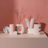 Vase en céramique créatif en forme de cœur, pot de fleurs personnalisé, jardinière de table pour la décoration intérieure, décoration de bureau, ensemble cadeau, vente en gros d'usine