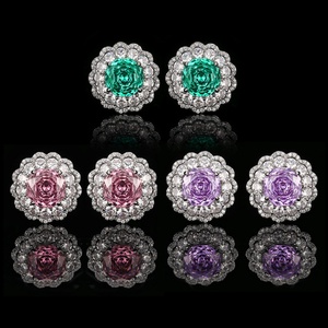Exquisitos Pendientes de Flor de Latón Ecológico con Zirconia Verde de 10*10mm, Estilo Vintage, Unisex, Regalo Encantador - Product Image 5