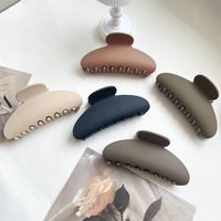 Pince à cheveux en plastique en forme d'arc semi-circulaire, style simple et polyvalent, pince requin élégante pour chignon, accessoires quotidiens