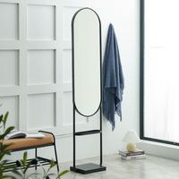 Miroir sur pied moderne de luxe argenté au design tendance inspiré de la décoration murale pour chambre de fille, salon, hôtels