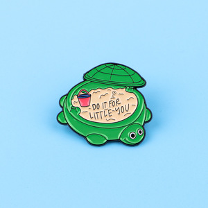 Broche émaillée tortue mignonne, nouveauté, motivationnelle 'Fais-le pour la petite toi', pour la plage, tortue verte - Product Image 6