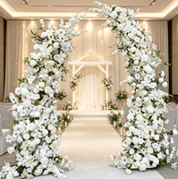 Arche de fleurs artificielles réalistes en forme de rose pour la décoration d'entrée de mariage en extérieur, style naturel