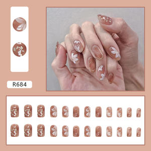 Qianya Simple Style mignon presse sur les <span class=keywords><strong>ongles</strong></span> 24 pièces-automne hiver Caramel ambre <span class=keywords><strong>faux</strong></span> <span class=keywords><strong>ongles</strong></span> ensemble abordable luxe Nail Art <span class=keywords><strong>Kit</strong></span> - Product Image 2