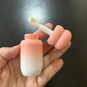 ISMAN 3ml <span class=keywords><strong>Tube</strong></span> de brillant à lèvres unique en forme de sucette, conteneurs en plastique ronds mignons vides, cosmétiques avec un grand pinceau, tubes de rouge à lèvres liquide - Product Image 4