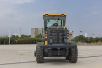 Motoniveladora con Motor Diésel OEM/ODM de China con Caja de Cambios y Bomba Cummins - Changlin PY130H para el Mercado Global