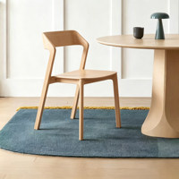 Chaise de salle à manger empilable en bois massif, design nordique, dossier simple et moderne, idéale pour les salons de thé, les cafés et l'usage domestique