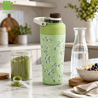 Bouteille shaker nutritionnelle en acier inoxydable de 700 ml (24 oz) avec couvercle mélangeur amovible en Tritan pour les marques de poudres premium