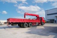 JQCM 8 tonnes Grue montée sur camion Bras de travail Grue mobile Bras télescopique Grue de camion Bras robotique à vendre
