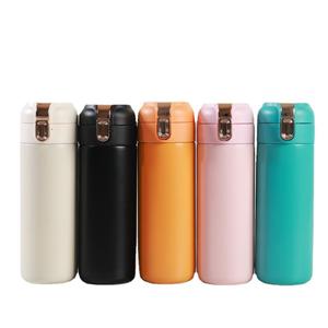 Bouteilles d'eau de sport personnalisées en acier inoxydable avec couvercle à poignée, affichage LED de la température, pour l'extérieur, en stock - Product Image 1