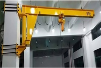 Grue à flèche pivotante murale électrique avec roulement et moteur, capacité de levage jusqu'à 5 tonnes