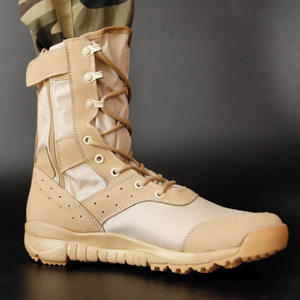 รองเท้าเดินป่าสำหรับฝึกซ้อม HKSF TSB1102 รุ่นซัมเมอร์ ระบายอากาศได้ดี น้ำหนักเบา พื้นรองเท้า EVA สีกากี แบบมีซิป - Product Image 1