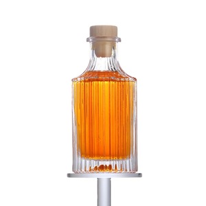 Nuevo diseño, 200ml, cilindro <span class=keywords><strong>de</strong></span> grabado especial transparente, botella <span class=keywords><strong>de</strong></span> vidrio, bebida personalizada, jugo, botella <span class=keywords><strong>de</strong></span> <span class=keywords><strong>licor</strong></span>, contenedor con tapón <span class=keywords><strong>de</strong></span> madera - Product Image 6
