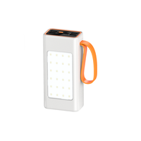 Prix le plus bas pleine capacité 30000mah batterie externe 4 sortie USB charge rapide banques d'alimentation portables avec poignée lumière de camping
