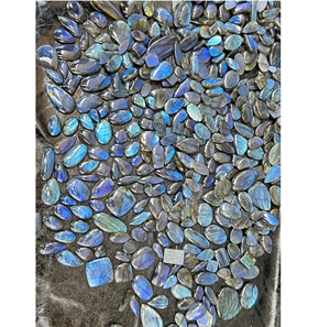 Cabochon de pierres précieuses en vrac de Labradorite naturelle pour la fabrication de bijoux en pierre naturelle pour l'exportation - Product Image 2